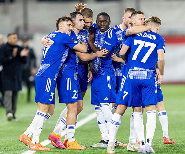 ONLINE: Olomouc - Lausanne 0:0, play off Konferenční ligy, hosté zahrozili po minutě