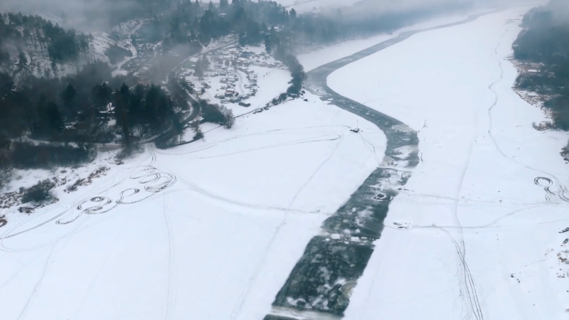Tady se život zastavil před více než 60 lety aneb Hracholusky odkrývají část dna