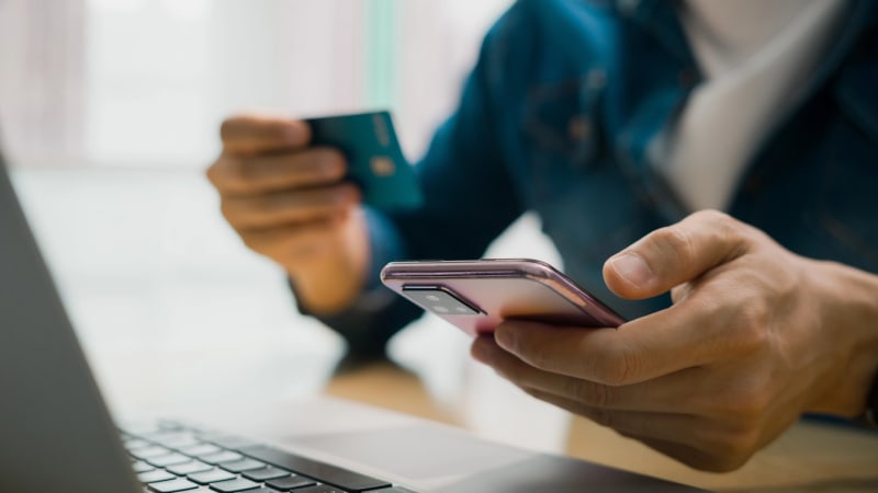 Odstávku na víkend plánuje i mBank. Vypne aplikaci, klienti nebudou moci částečně platit kartou