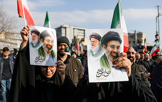 Chameneí byl zraněn a pravděpodobně znetvořen, řekl šéf Pentagonu