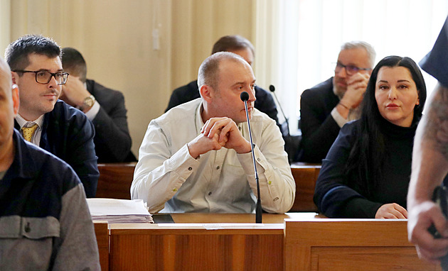 Bude to drahé, ale nemůžeme přivírat oči, řekl soudce k policejním únikům