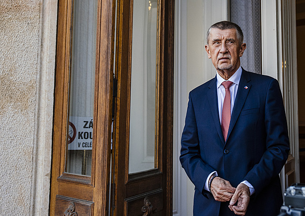 Vláda zatrhla Vystrčilovi letoun na Tchaj-wan. Ať cestuje linkou, řekl Babiš
