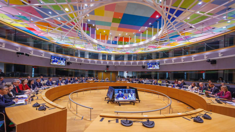 EU schválila 20. balík protiruských sankcí. Maďarsko a Slovensko díky Družbě stáhly blokaci