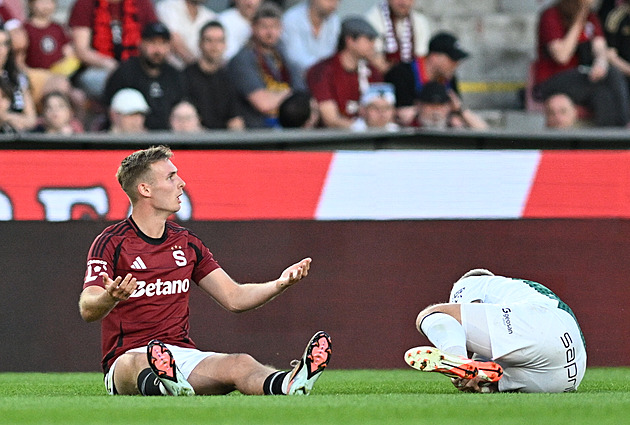 Mannsverk a Moses měli dostat červenou, řekla komise. Slavii sudí odepřeli penaltu