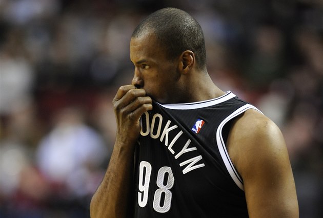 Hraju v NBA a jsem gay. Zemřel hráč, který prolomil stigma. Děkovala mu i Navrátilová