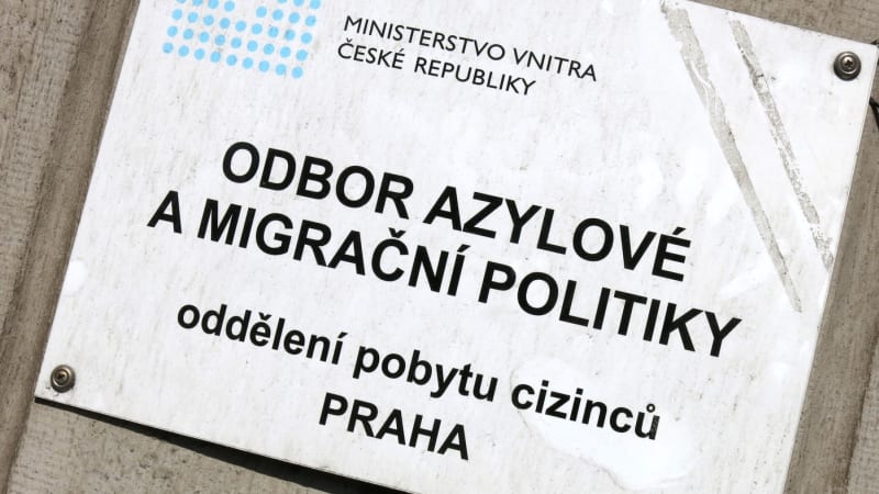 Znevýhodní chystaný zákon některé cizince? Otestuje se na nich digitalizace, varuje právník
