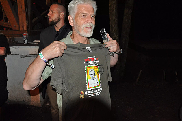 Prezident míří na další hudební festival. Tentokrát vystoupí na pódiu